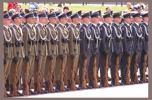 Hinos e Marchas Militares